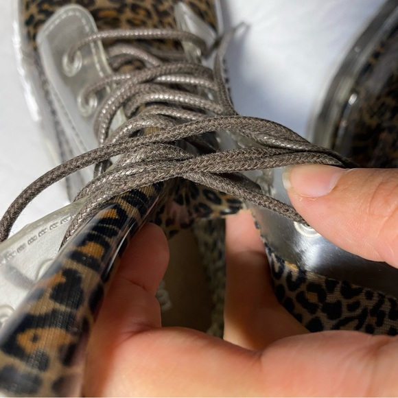 New Lucky Brand Rain Boots Lace Up Cheetah Leopard Animal Print Women’s 6 Rare - Picture 5 of 10